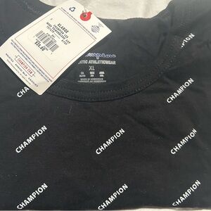 Brand New Champion T shirt
Size XL
NWT